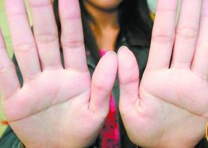 二、 性格解码：直爽、果敢与坚韧