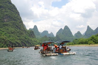 2. 漓江竹筏漂流——感受山水之美