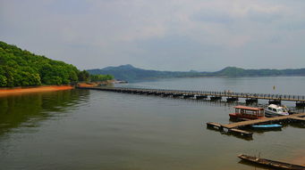 2. “炎热爱情锁桥”