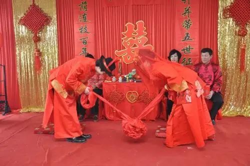 落实仪式动作