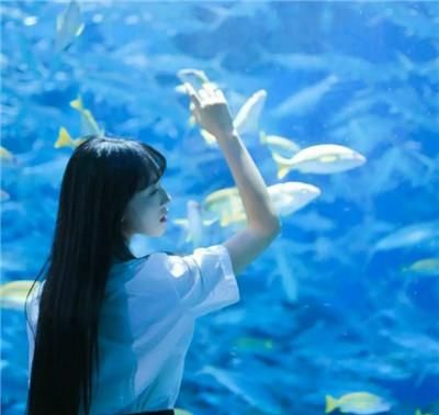 天然元素启发下的蓝色女孩名字