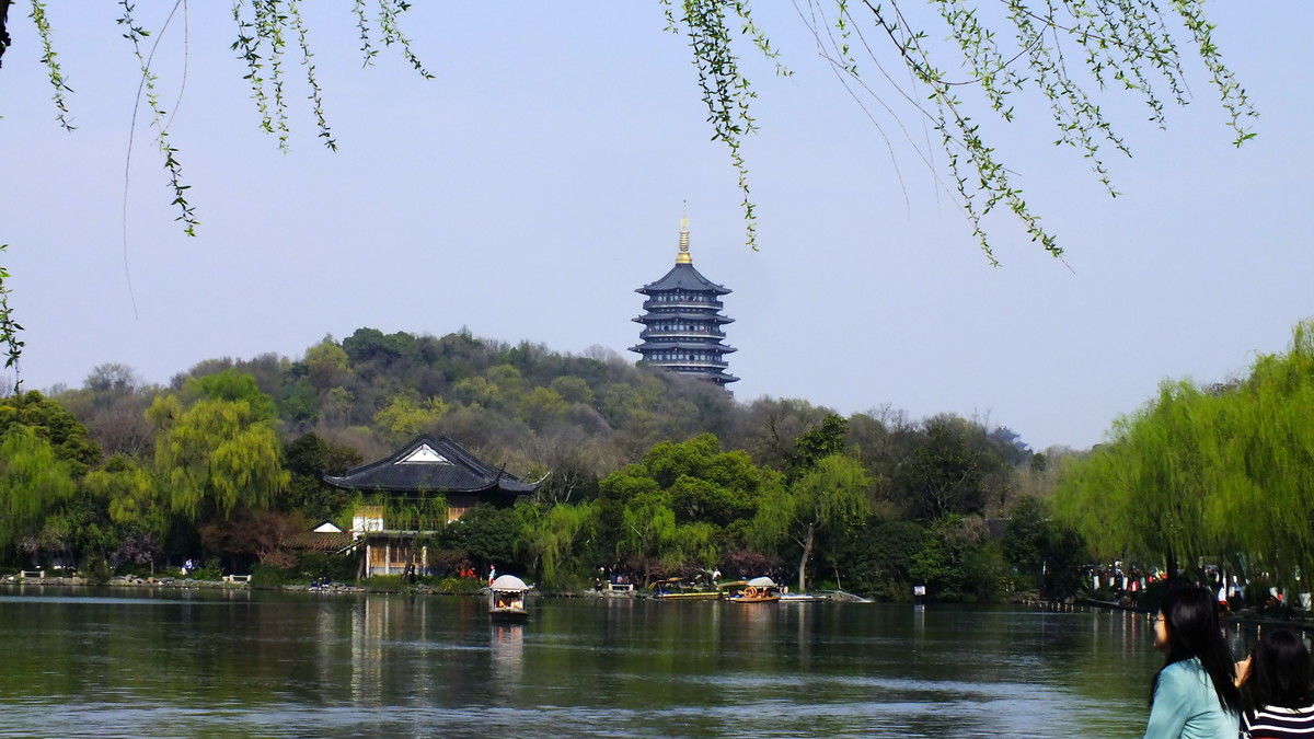 2. 杭州西湖