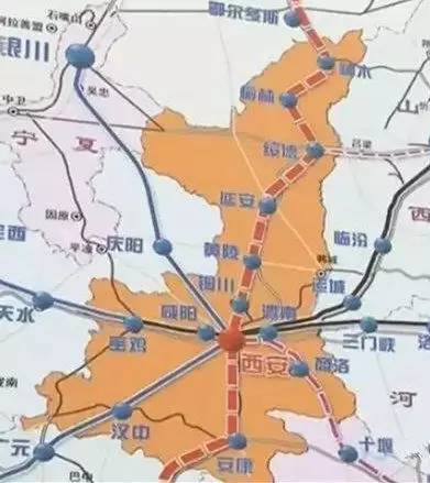 动车站门口：那群比你命还坚硬的司机
