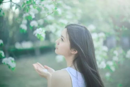 无畏自信的生肖虎女