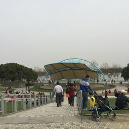 1. 到达济南世纪园