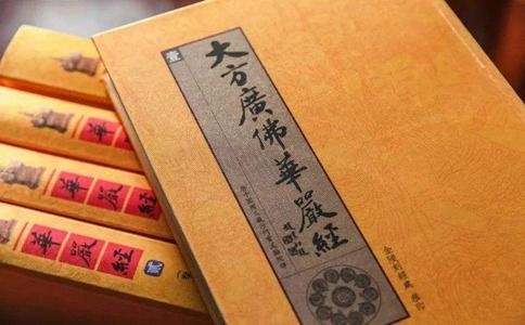 1．佛陀的初悟：七处九会的奇迹