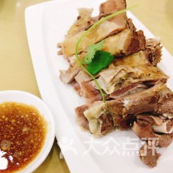 兰州特色美食推荐——手抓羊肉体验
