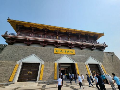 拥挤到爆炸的景区
